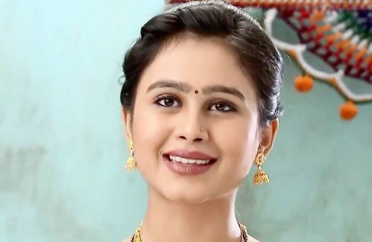 Actress Mrunal Dusanis